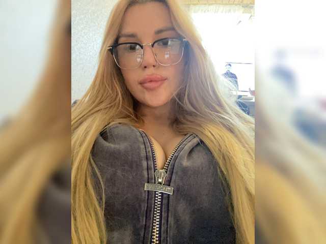 SonaZ live cam on BongaCams