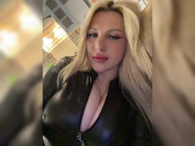 SonaZ live cam on BongaCams