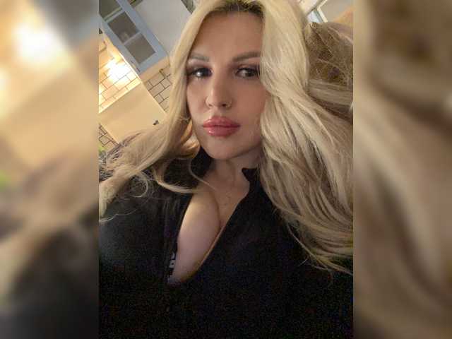SonaZ live cam on BongaCams