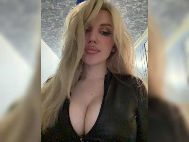 SonaZ live cam on BongaCams