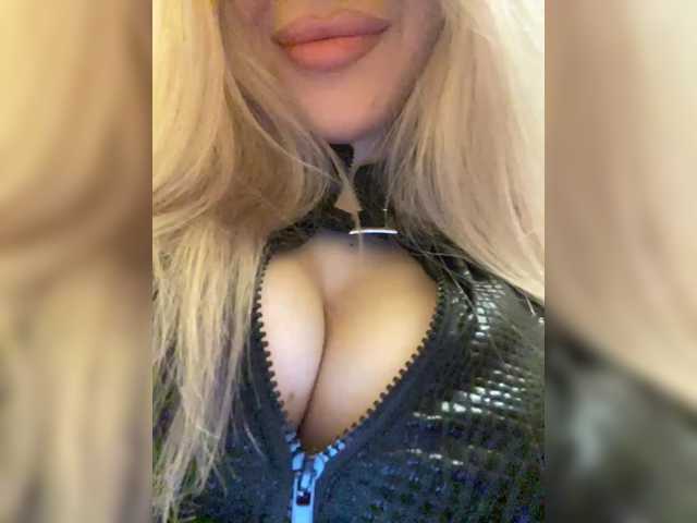 SonaZ live cam on BongaCams
