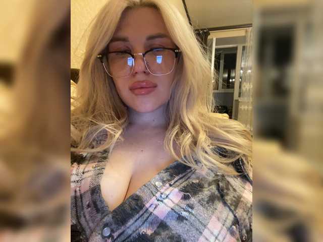 SonaZ live cam on BongaCams