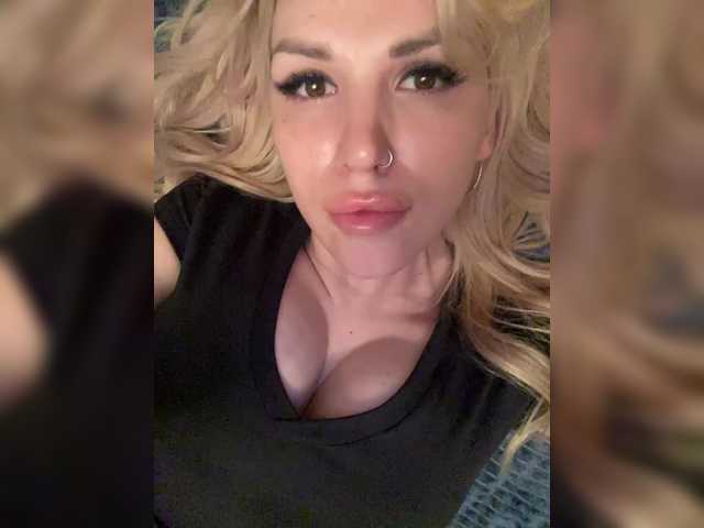 SonaZ live cam on BongaCams