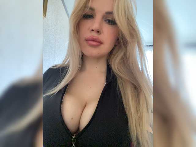 mmmmmm----- live webcam show