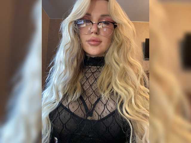 SonaZ live cam on BongaCams
