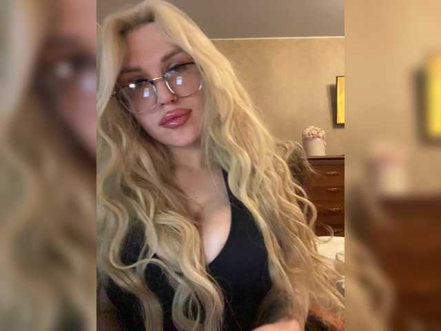 SonaZ live cam on BongaCams