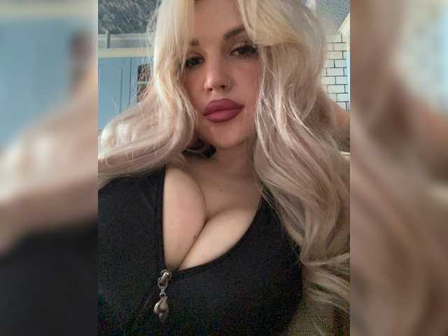 SonaZ live cam on BongaCams