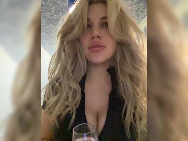 SonaZ live cam on BongaCams