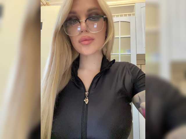 SonaZ live cam on BongaCams