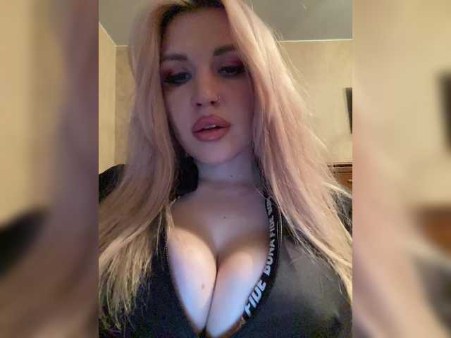 SonaZ live cam on BongaCams