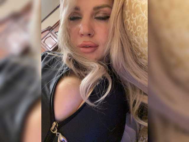 SonaZ live cam on BongaCams