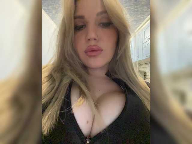 SonaZ live cam on BongaCams