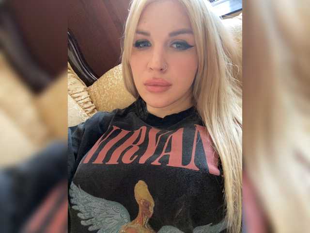 mmmmmm----- live webcam show
