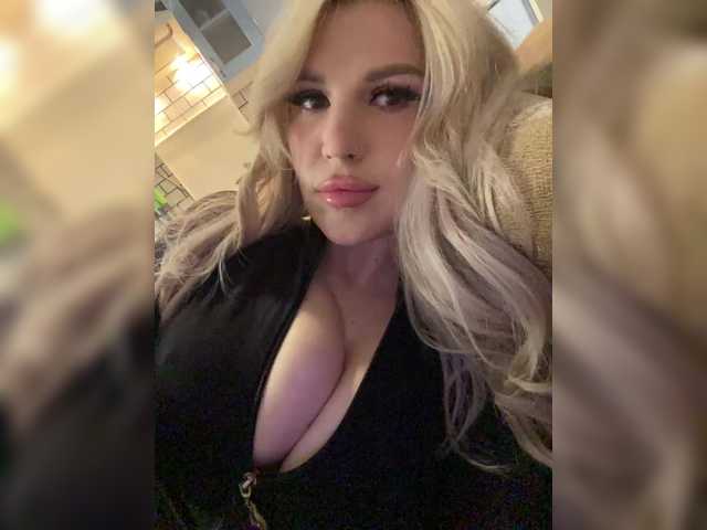 SonaZ live cam on BongaCams