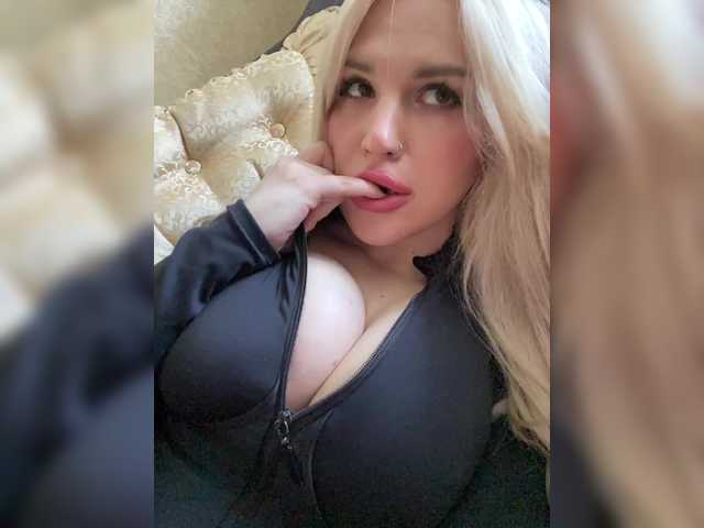 SonaZ live cam on BongaCams