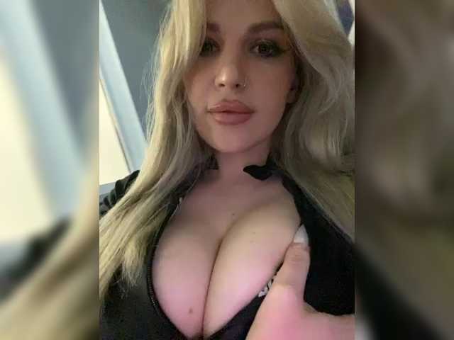SonaZ live cam on BongaCams