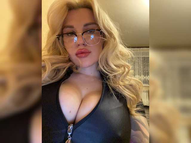 SonaZ live cam on BongaCams