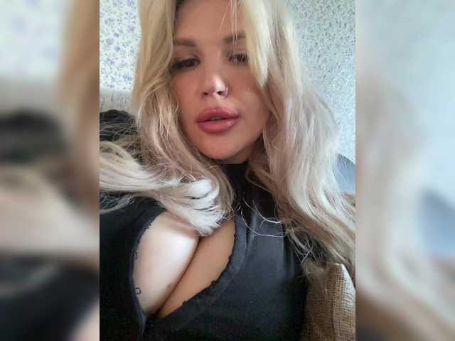 SonaZ live cam on BongaCams