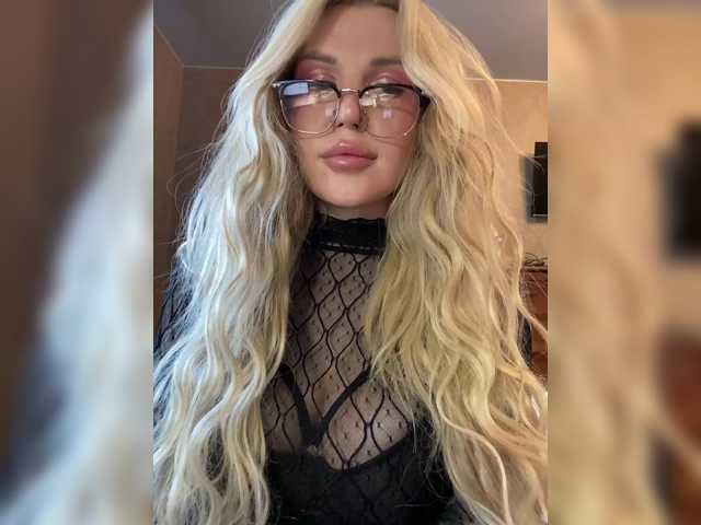 SonaZ live cam on BongaCams
