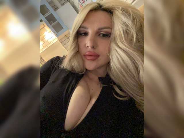 SonaZ live cam on BongaCams
