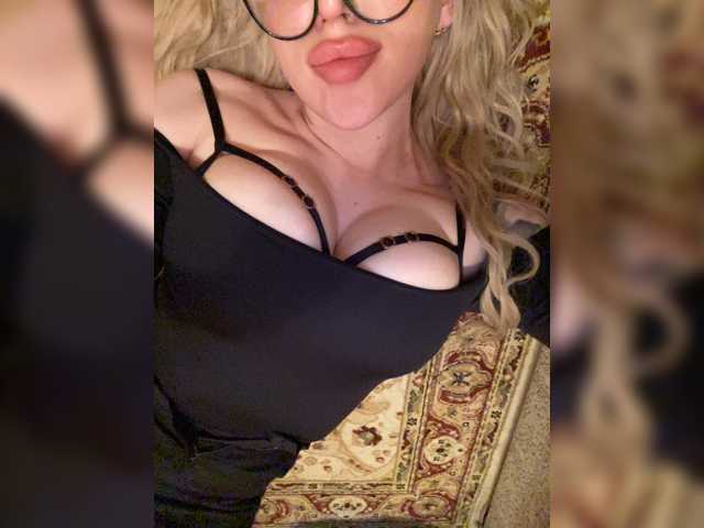 SonaZ live cam on BongaCams