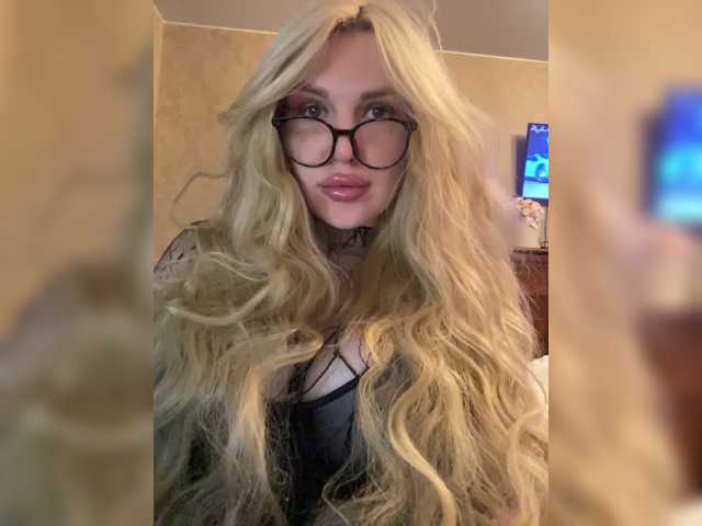 SonaZ live cam on BongaCams