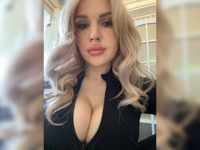SonaZ live cam on BongaCams