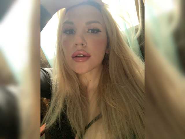 SonaZ live cam on BongaCams