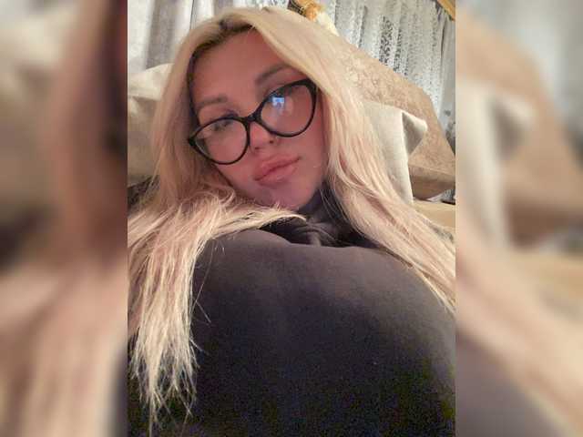 SonaZ live cam on BongaCams