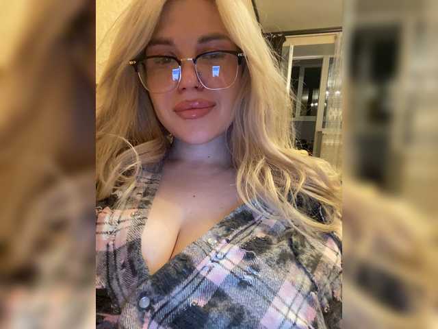 SonaZ live cam on BongaCams