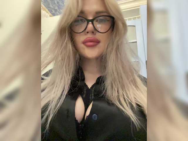 SonaZ live cam on BongaCams