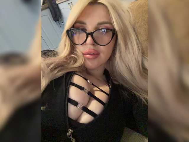 SonaZ live cam on BongaCams