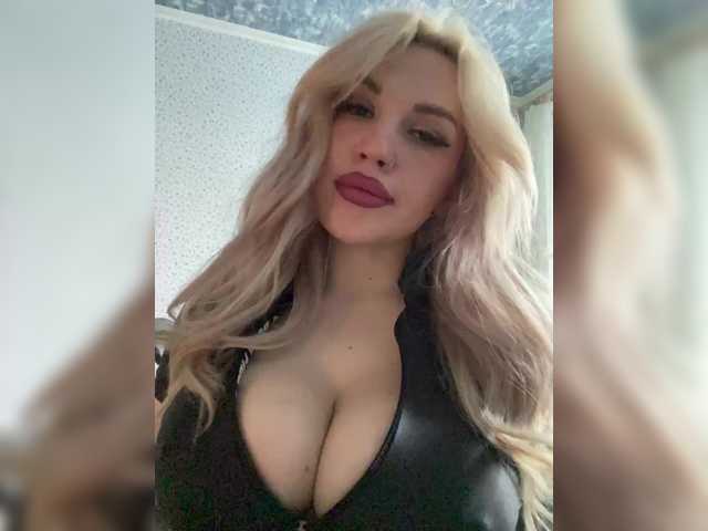 SonaZ live cam on BongaCams