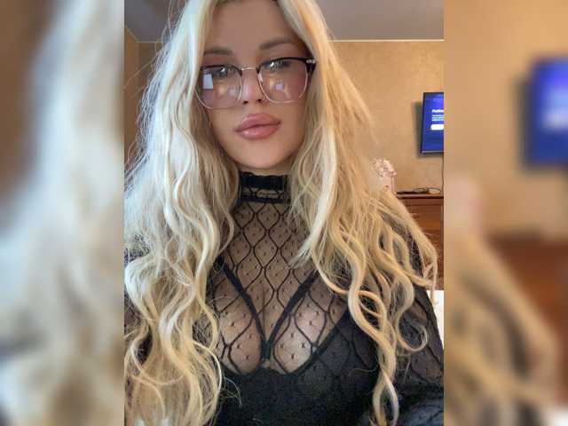 SonaZ live cam on BongaCams