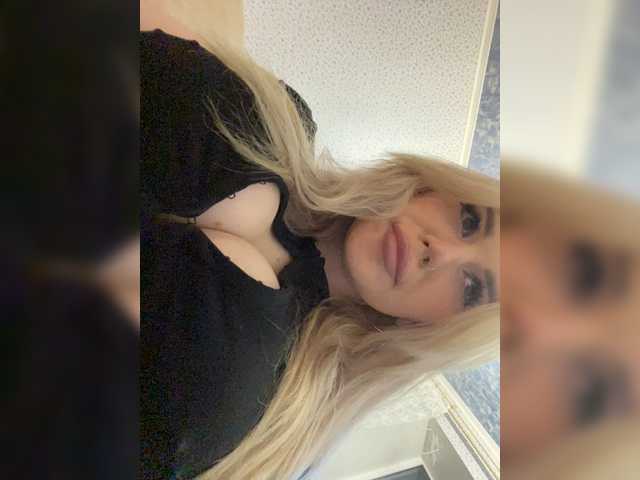 SonaZ live cam on BongaCams