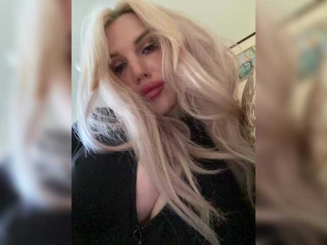 SonaZ live cam on BongaCams