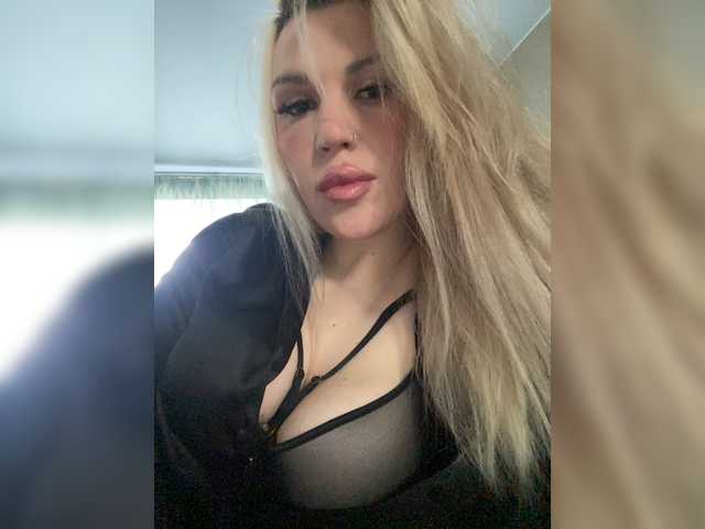 SonaZ live cam on BongaCams