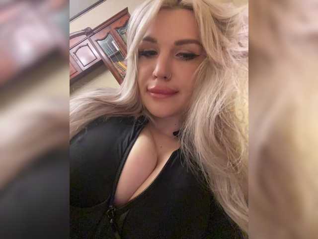SonaZ live cam on BongaCams