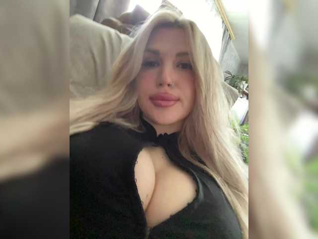 SonaZ live cam on BongaCams
