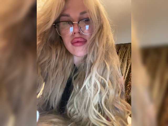 SonaZ live cam on BongaCams