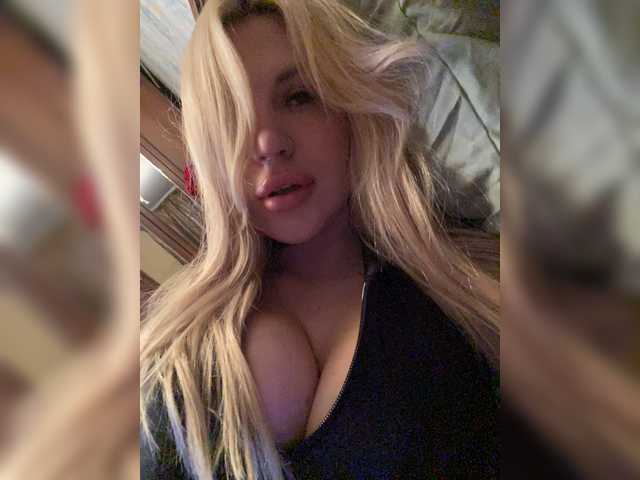 SonaZ live cam on BongaCams
