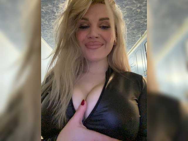 SonaZ live cam on BongaCams