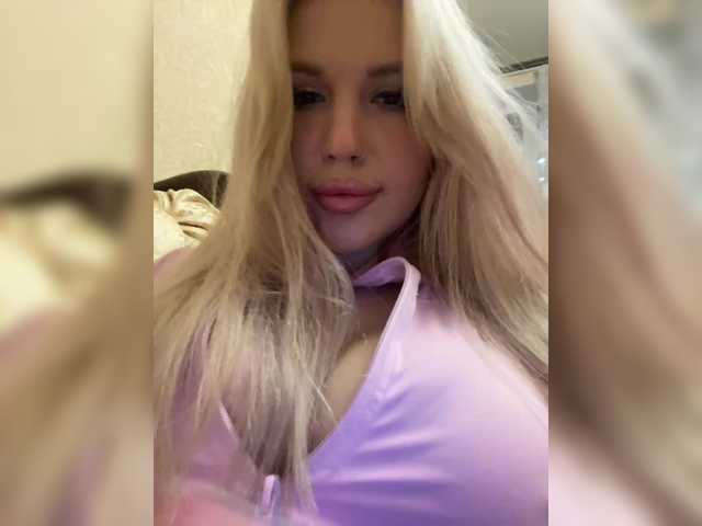 mmmmmm----- live webcam show
