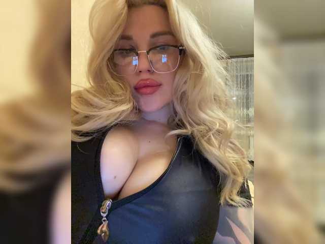 SonaZ live cam on BongaCams