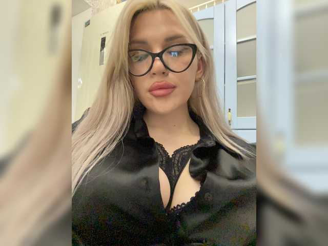 SonaZ live cam on BongaCams