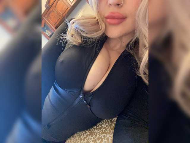 SonaZ live cam on BongaCams