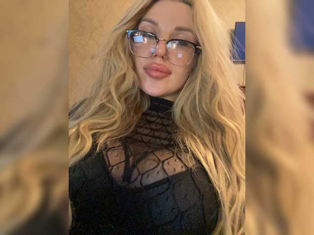 SonaZ live cam preview