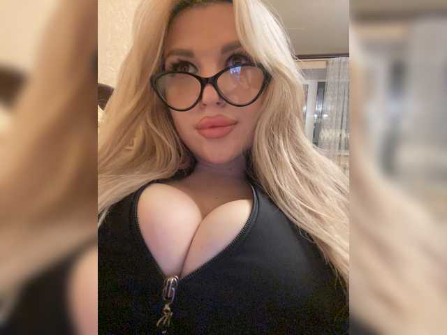 SonaZ live cam on BongaCams