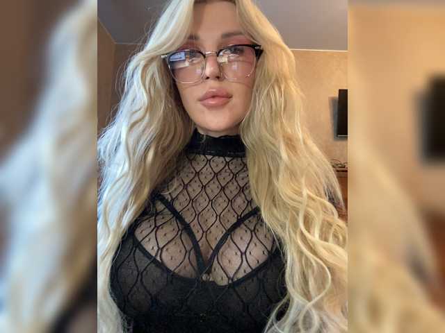 SonaZ live cam on BongaCams