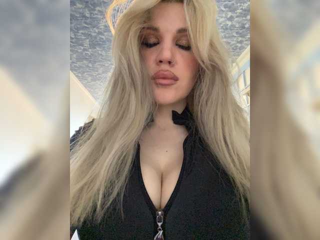 SonaZ live cam on BongaCams
